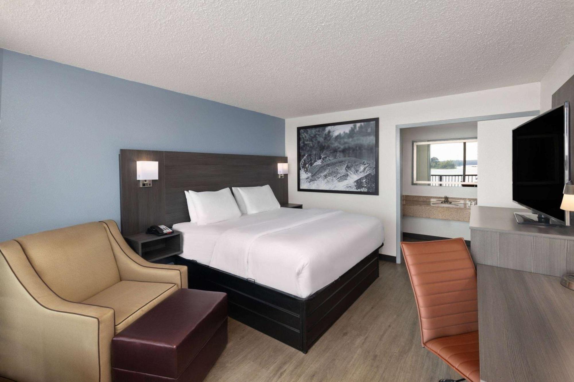 Super 8 By Wyndham Riverside Al Buitenkant foto